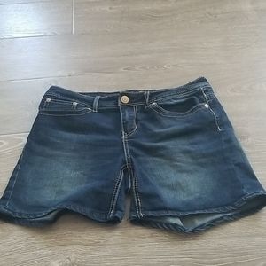 Mid thigh jean shorts